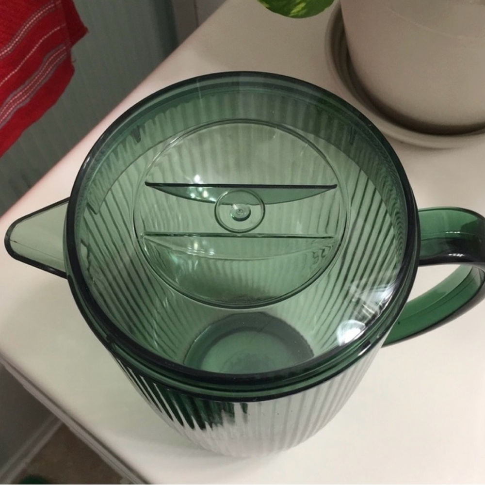 NEW “ 2 set “ Ribbed Pitcher 2.5 Liter - Picture 4 of 10